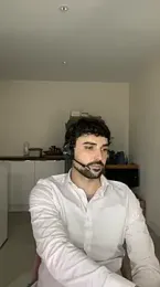 eauminerale webcam model stream image