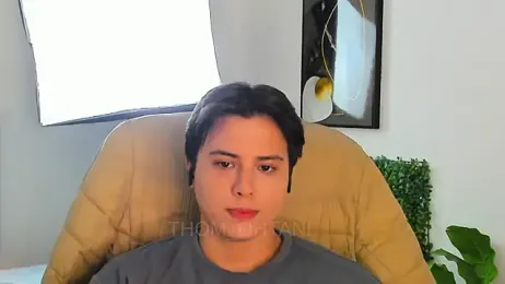 Thom_Ohtani webcam model stream image