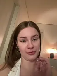 MaribelRiver webcam model stream image