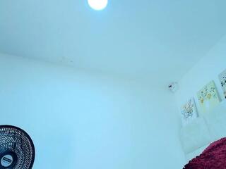 Eliza Wiliamst webcam model stream image