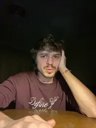 oguuxum webcam model stream image