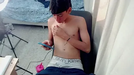 Liarr_ webcam model stream image