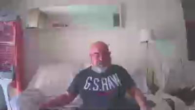 consciente webcam model stream image