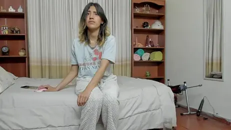 linnie_ webcam model stream image