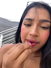 Mariangel_11 webcam stripchat model stream image