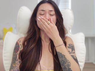 Daisy Luu webcam model stream image