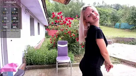 luxurydoll21 webcam model stream image