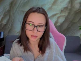 Unearthly webcam bongacams model stream image