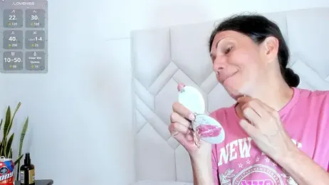 Cleopatra_Trans webcam model stream image