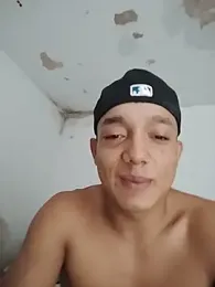 tayson_ webcam model stream image