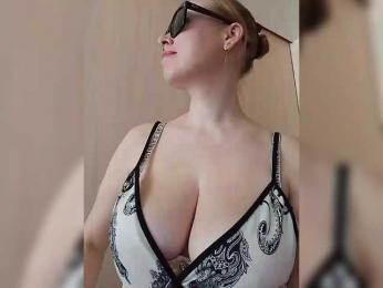 Dashulya666 webcam model stream image