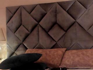 Leiza Thompson webcam model stream image