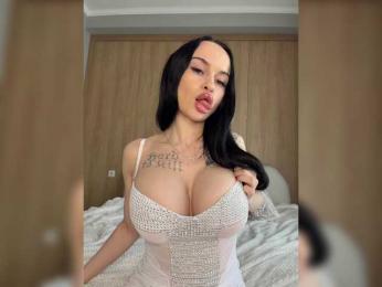 bmw_m8 webcam bongacams model stream image