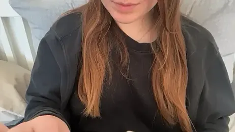 Lucyschickt webcam model stream image