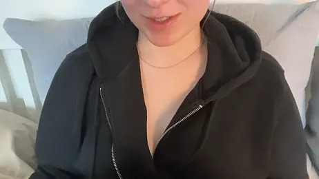 Lucyschickt webcam model stream image