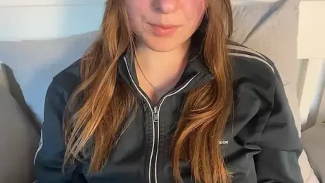 Lucyschickt webcam model stream image