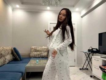 LatrishaAltigs webcam bongacams model stream image