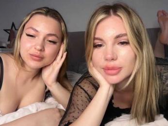 VelvetTwins webcam bongacams model stream image