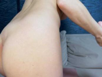 -Molly- webcam model stream image