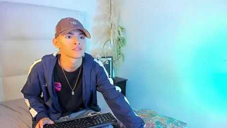 your_d0ll1 webcam model stream image