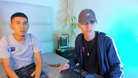 your_d0ll1 webcam model stream image