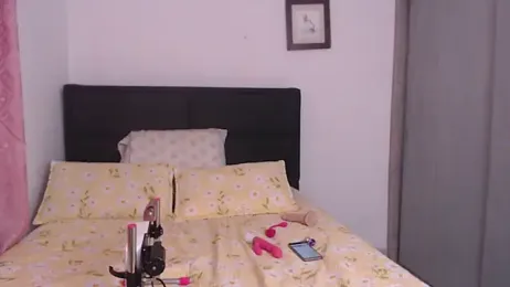 Tiiana webcam model stream image