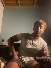 Axel_black10 webcam model stream image