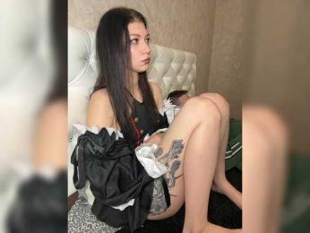 LuckyStar webcam model stream image