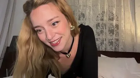 SirenaBelle webcam model stream image