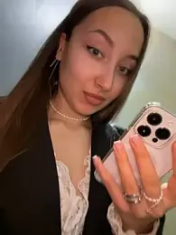 ICrazyOneIRL webcam model stream image