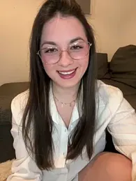 liloush__ webcam model stream image