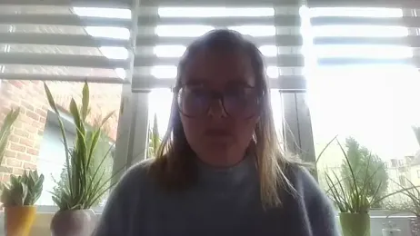 LiquidLeonie webcam model stream image