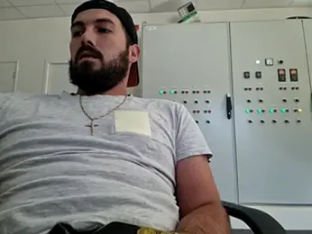 Instinctbrut webcam model stream image