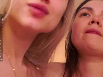 sweetyoops webcam model stream image