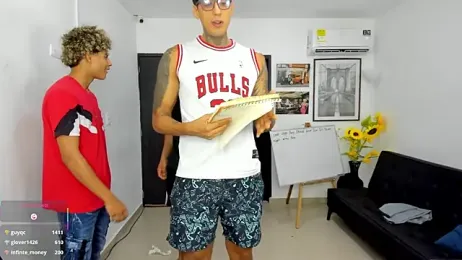 Voyeurism_guyss webcam model stream image