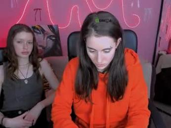 daisy_baby_ webcam model stream image