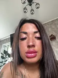 RuslanaXX webcam model stream image