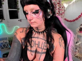 Lady-sontse- webcam model stream image