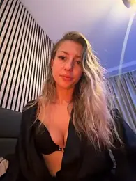 Lexi_Vee webcam model stream image