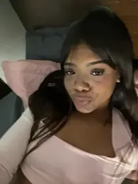 Robinzitah webcam model stream image