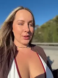 Mona_Plus webcam model stream image