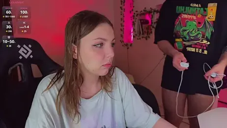 RobertAndLinela webcam model stream image