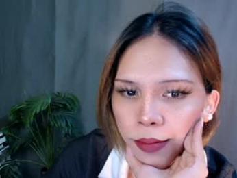 shes_notme webcam model stream image