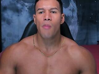 Cris Cruz webcam flirt4free model stream image