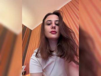 MoniClark webcam bongacams model stream image