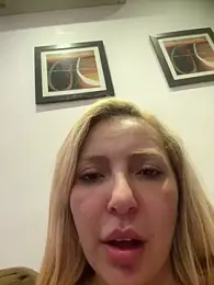 Juuhschmitt webcam model stream image