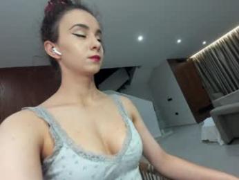ehotlovea webcam chaturbate model stream image