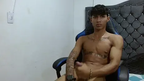luka_big18 webcam model stream image