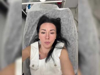 Karolina_Milf webcam model stream image