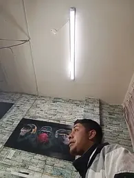 NoahAndBunny webcam model stream image
